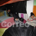 Padres hacen colas tres días por una vacante en colegios