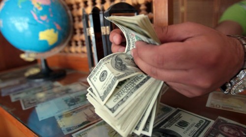 Economistas revelan cuánto hay que ganar para ser completamente feliz Economistas revelan cuánto hay que ganar para ser completamente feliz