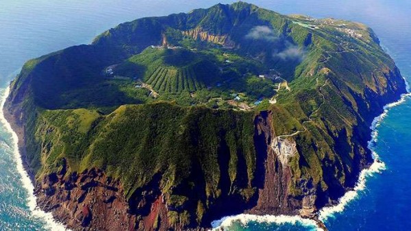 Aogashima, isla volcánica – Japón
