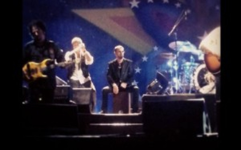 Ringo Starr mostró su habilidad con el cajón peruano en concierto en Lima