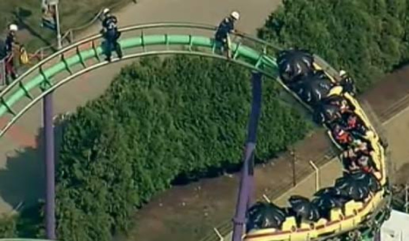 Falla montaña rusa en Six Flags de Maryland, 24 personas atrapadas