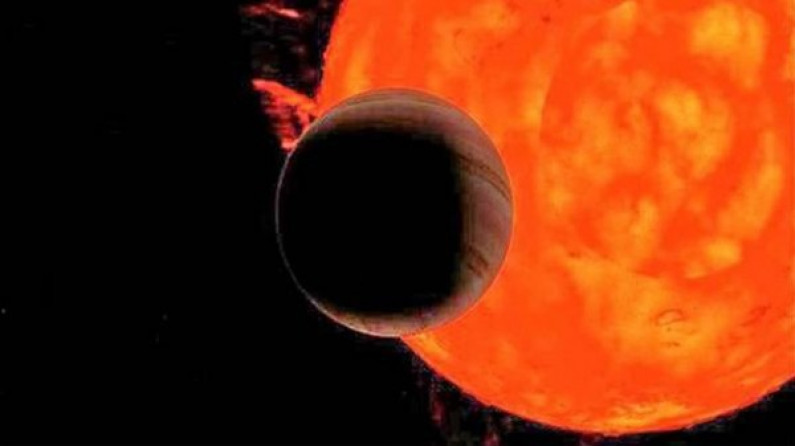 Descubren un exoplaneta a punto de ser devorado por su sol