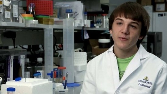 Universidades de EE.UU. rechazan a joven inventó detector de cáncer