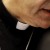 Obispo paga fianza para excarcelar a cura acusado de pederastia en Argentina.