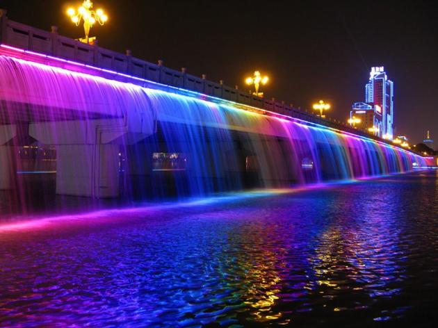 (Foto)Fuente arco iris en Seúl Corea!