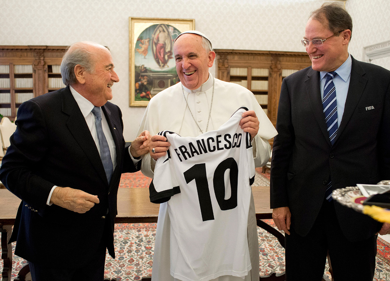 El papa Francisco recibe a Joseph Blatter y hablan de futbol