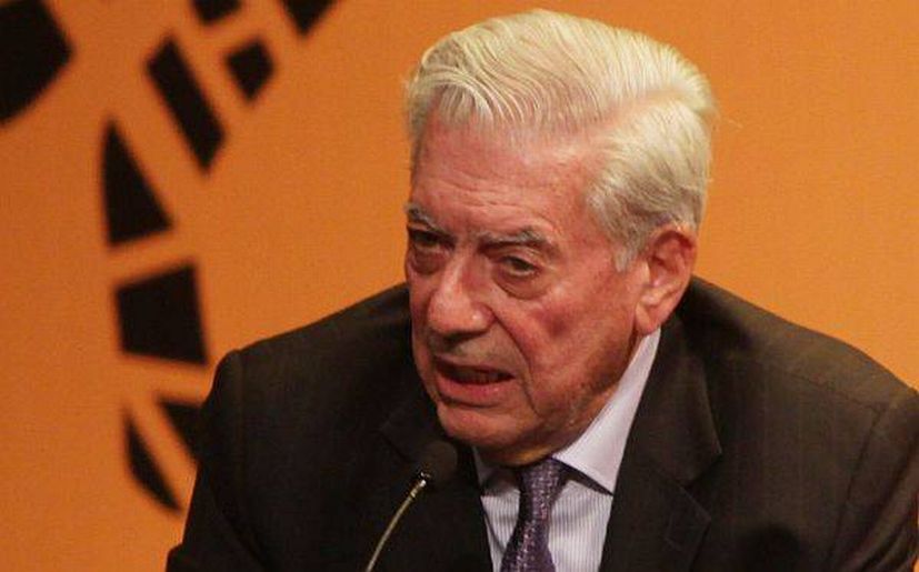 Mario Vargas Llosa: «Venezuela se acerca cada vez más a una dictadura»