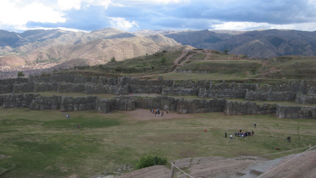 Cusco: Descubren canal inca en fortaleza