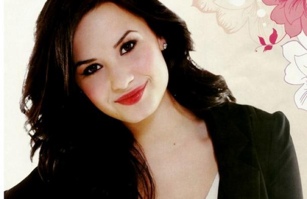 Demi Lovato pidió un aumento de senos como regalo de Navidad