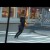 Noruega: Pobladores caminan luchando contra el viento (VIDEO)