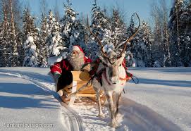 Se le escapa un reno a Santa en centro comercial