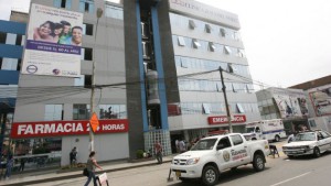 Los Olivos: Suboficial de la Policía fue atropellada por motocicleta
