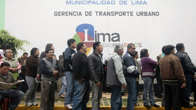 Taxistas que no se inscribieron en Lima podrán hacerlo en el Callao