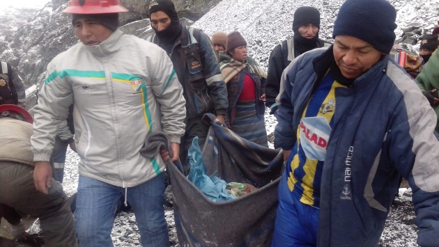 Puno: Subió a ocho cifra de muertos por derrumbe en mina informal