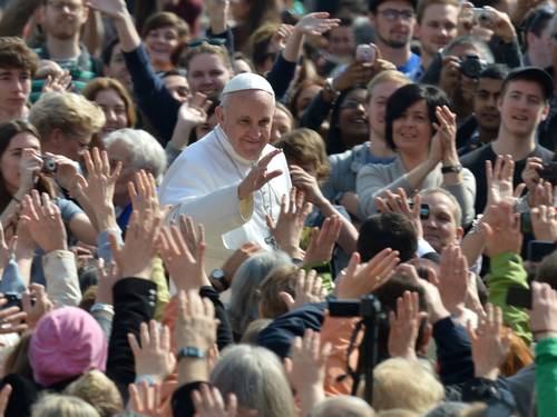 Papa Francisco atrajo el triple de visitantes al Vaticano durante el 2013
