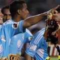 Cristal gana a Paranaense y se acerca a fase de grupos de la Libertadores