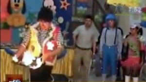 Payaso que quemó a un ave en show infantil sería denunciado