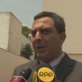 Jorge Vidal descarta renuncia y afirma: Por la U hasta limpiaría baños gratis