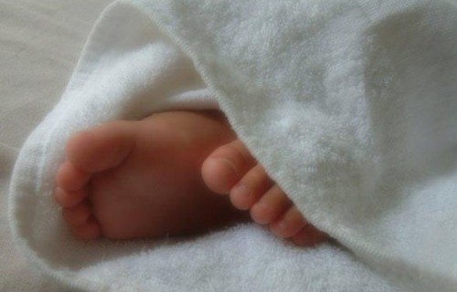 ¡Polémico! China habilita centros para “abandono” seguro de bebés no deseados