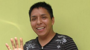 Edwin Sierra fue captado con guapa señorita en karaoke de Tarapoto.