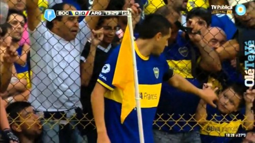 VIDEO: El noble gesto de Riquelme con niño hincha de Boca Juniors