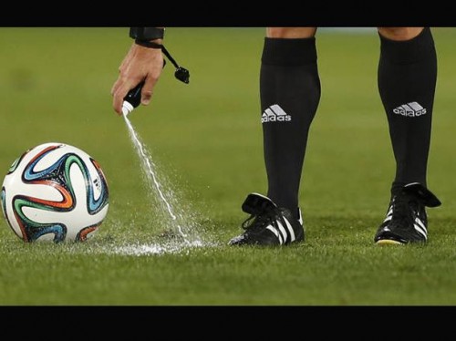 La FIFA podría ser demandada por plagio de idea del aerosol marcador