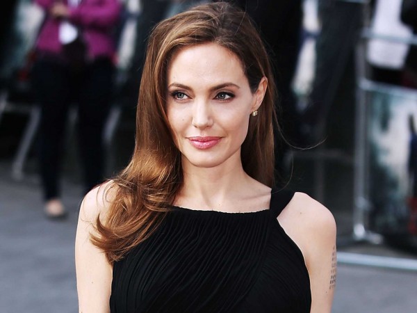 Angelina Jolie se pronunció tras agresión a Brad Pitt