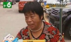 Madre es humillada por su hijo por ser “demasiado fea”