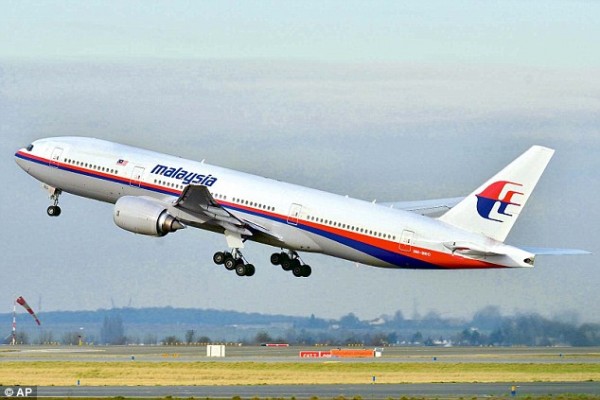 Un joven se salva de morir dos veces en los vuelos siniestrados de Malaysia Airlines