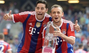 Claudio Pizarro es es un ejemplo para el equipo, dice Pep Guardiola.