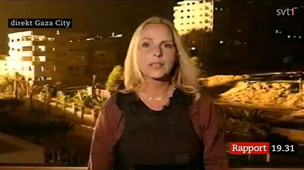 Periodista informaba sobre los ataques israelíes cuando cayó una bomba.