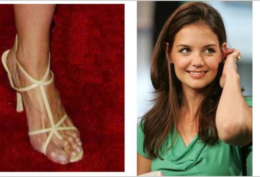 Katie Holmes quien, a pesar de haberse visto obligada a siempre usar zapatos sin tacón (por la baja estatura de Tom Cruise), tiene unos pies pocos femeninos y muy desgastados