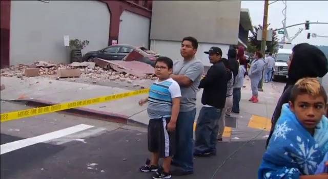California declara el estado de emergencia tras el mayor terremoto en 25 años