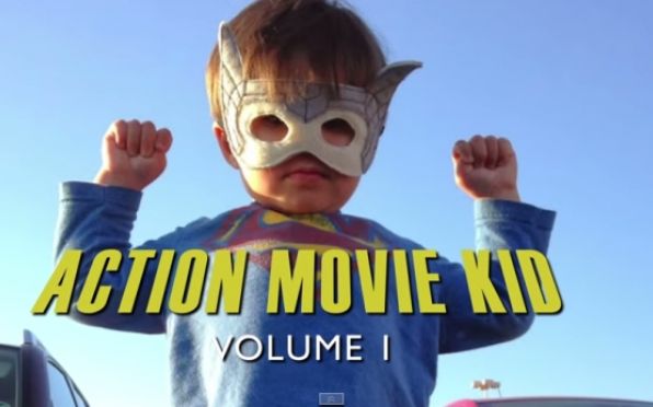 VIDEO: El superhéroe de tres años que asombra en Internet