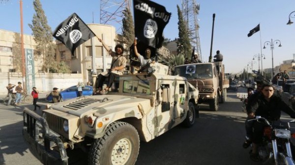 Estado Islámico jura vengar los bombardeos de EE.UU. volando sus Embajadas.