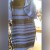 Internet explota por el color de un vestido: ¿ES BLANCO Y DORADO O AZUL Y NEGRO?