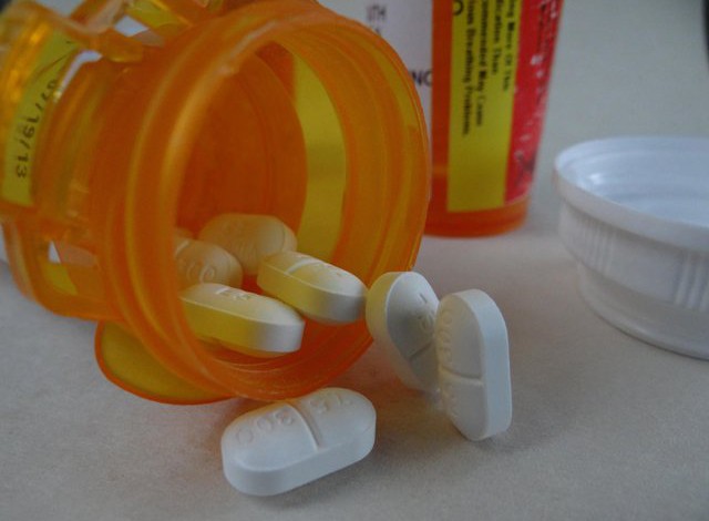 Alertan que altas dosis de ibuprofeno produce riesgo cardiaco