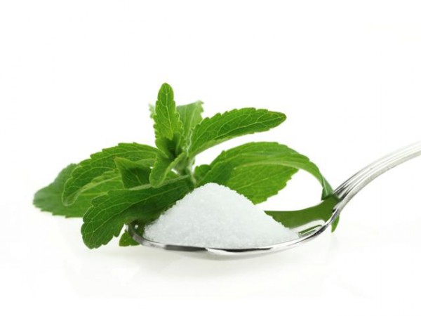 La stevia estimula la producción de insulina en la parte intestinal, lo que disminuiría la cantidad de glucosa en la sangre.
