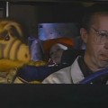 En la última entrega de Alf, el protagonista recibe un mensaje de Melmac donde los extraterrestres le preguntan si él quiere volver con ellos