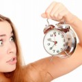 ¿Eres de los que dice “5 minutitos más” o “¡sí la hago!”, pero cuando ves el reloj te das cuenta que ha pasado más tiempo del que habías estimado?