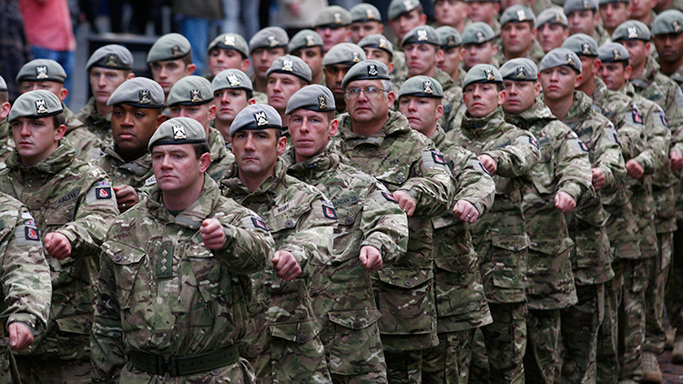 El Ejército de Reino Unido propone un reto: ¿Puede encontrar a 12 soldados camuflados en la jungla?